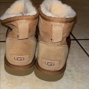 UGG Classic Tan Boots with Soft Lining
